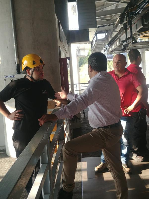 PERMANENTE COMUNICACIÓN CON EL ÁREA OPERATIVA